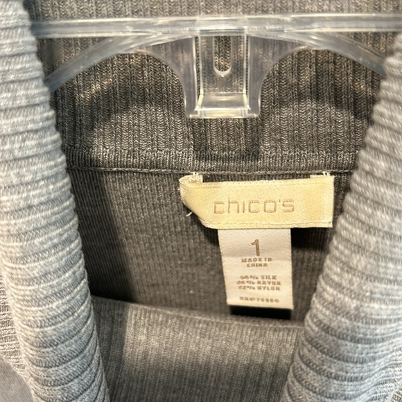Chicos Grey Turtleneck Size 1 - Picture 2 of 4